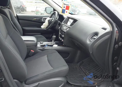 2018 Nissan Pathfinder S z USA, uszkodzony, nr VIN 5N1DR2MM8JC626357